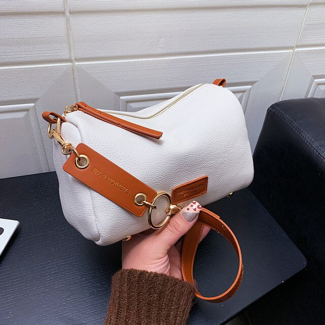 CoCopeaunt Womens Luxury Brand Shoulder Bags Leather Crossbody Bag Classic  Style Design Handbag Ladys New Small Messenger Bag