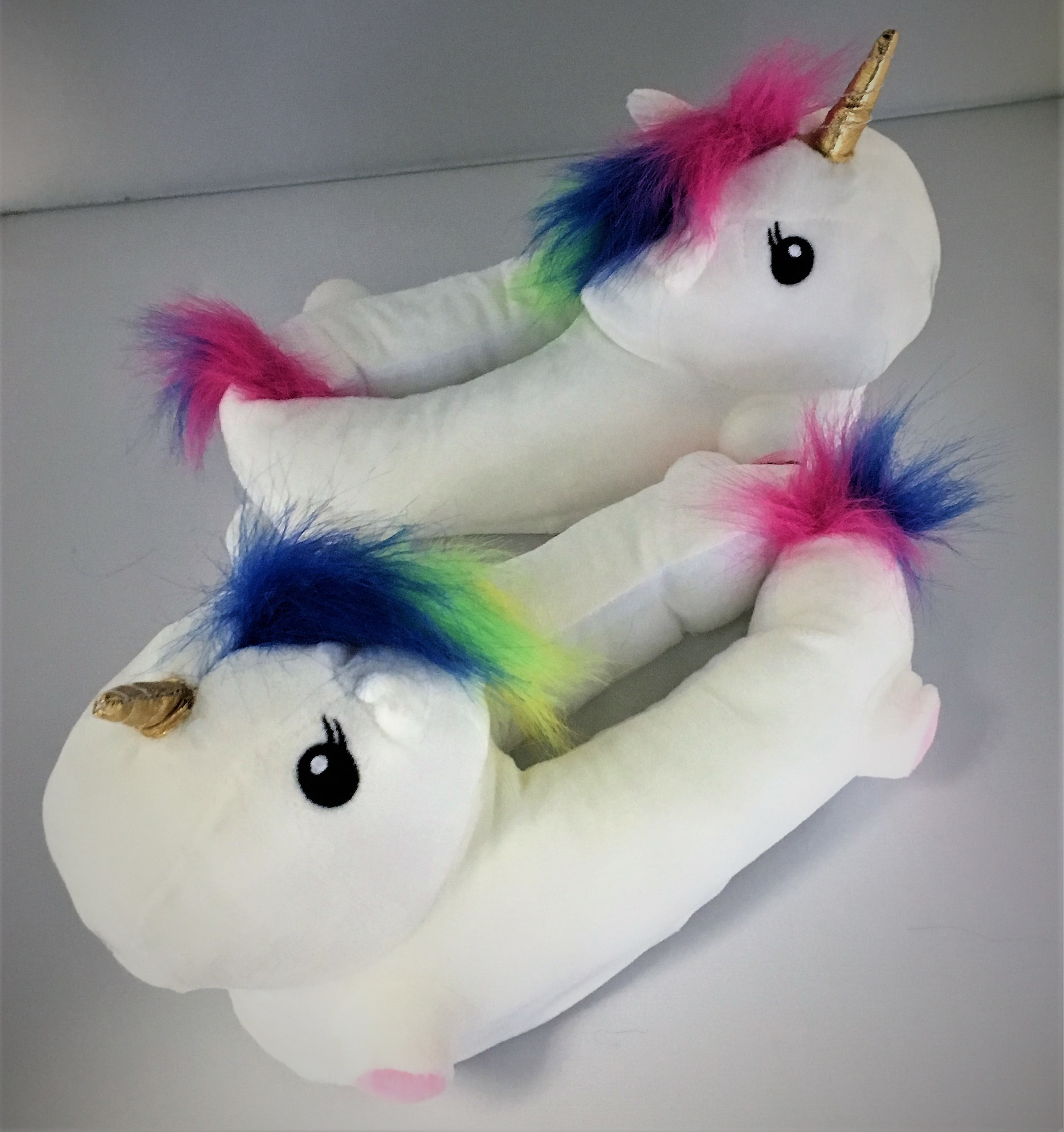 Details about   Cupcakes and Cartwheels Unisex Happy Unicorn Slippers Kids Large and Medium 