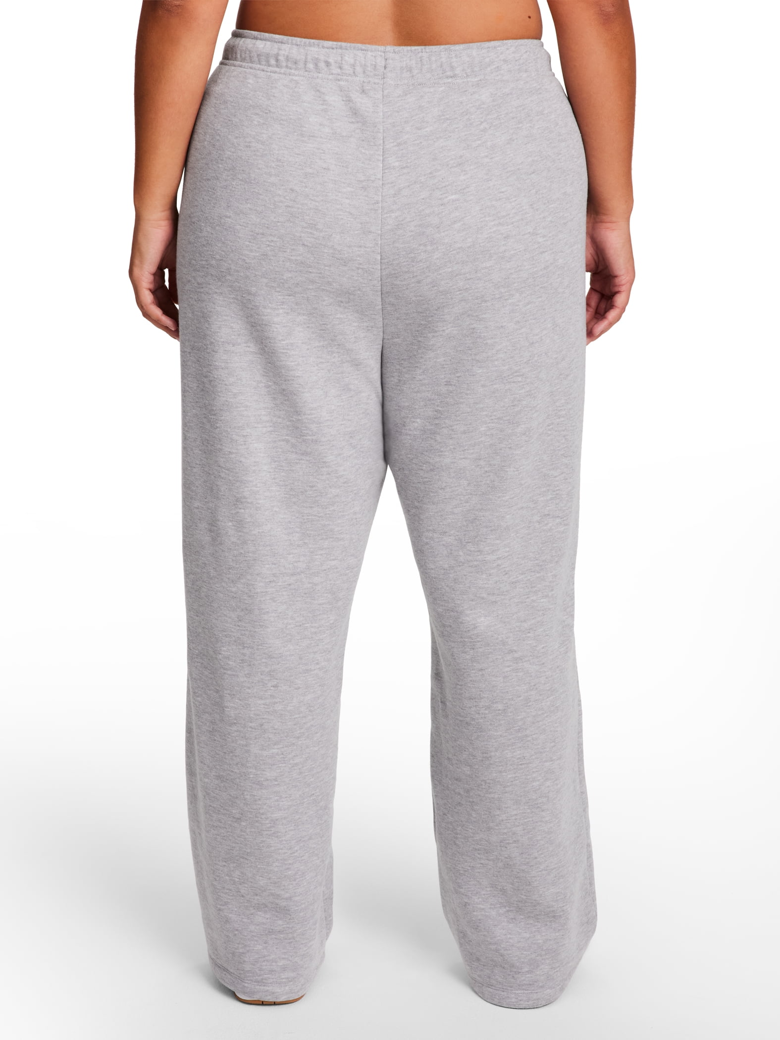 Reebok Women's and Women's Plus Sport Core Crewneck and Straight Leg Pant 2-Piece Set, Sizes XS-4X