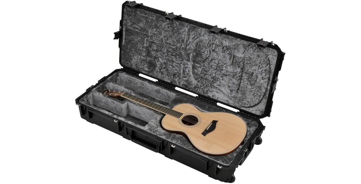 guitar case with wheels