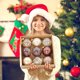thumbnail image 4 of Juego de 9 piezas: incluye 9 bolas navideñas de diseño único, cada una con un tema de chocolate, que agregan un toque dulce a sus decoraciones navideñas., 4 of 9