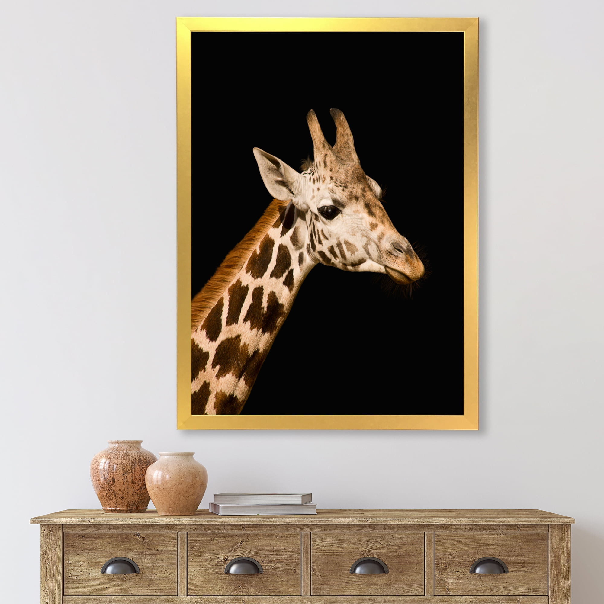 Designart 'Close Up Portrait Of A Giraffe On Black IV' Farmhouse Framed Art Print