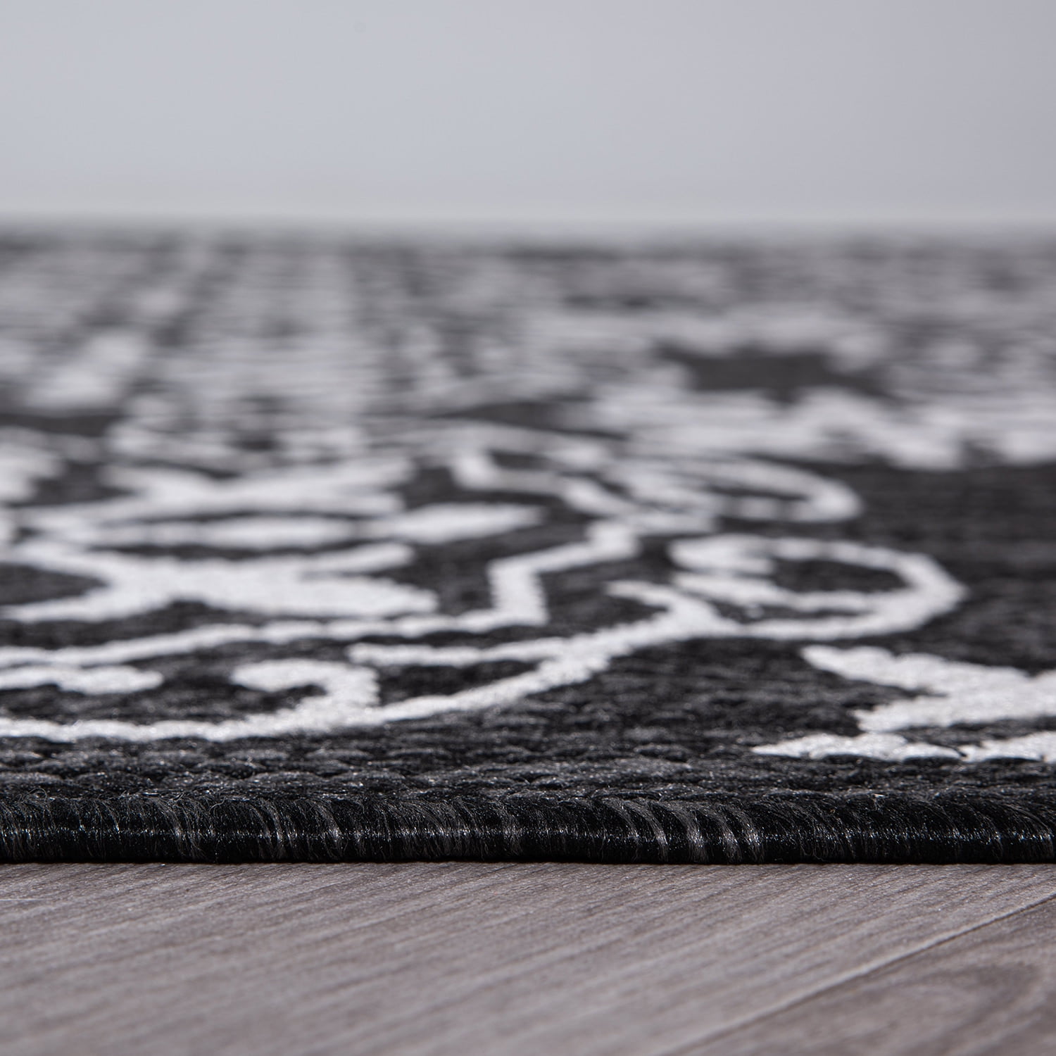 World Rug Gallery Transitional Geometric Textured Flat Weave Indoor/Outdoor Area Rug - BLACK 2'x7'