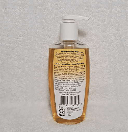 Neutrogena Deep Clean Daily Facial Cleanser With Beta Hydroxy Acid For Normal To Oily Skin, Alcohol-Free, Oil-Free & Non-Comedogenic, 6.7 Fl. Oz (Pack Of 3)