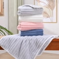thumbnail image 5 of Nvzi 6 toallas de baño de forro polar coral, multiusos para baño, gimnasio, ducha, deportes y como toalla. Resiste diversas situaciones sin esfuerzo. 35 x 75 cm (blanco)., 5 of 5