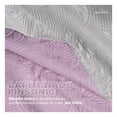 thumbnail image 3 of Edredón Ligero Real Textil + 2 Fundas de Almohada, Juego de Colcha King Size, Color Violeta/Gris, 3 of 7