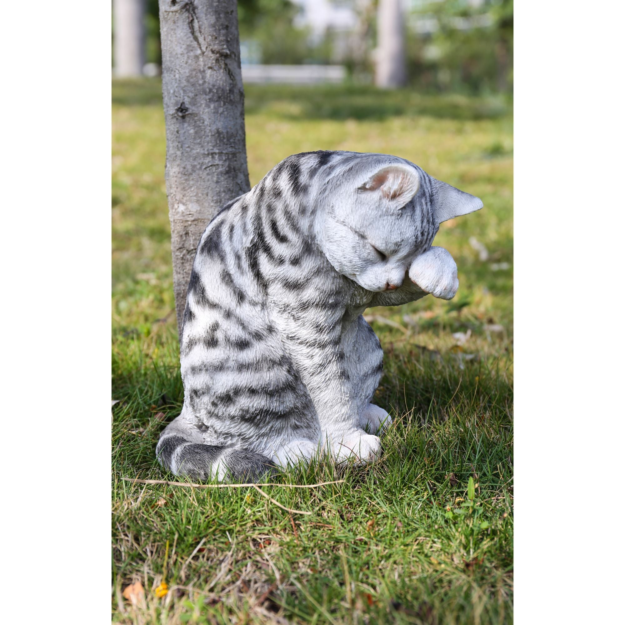 grey tabby cat statue