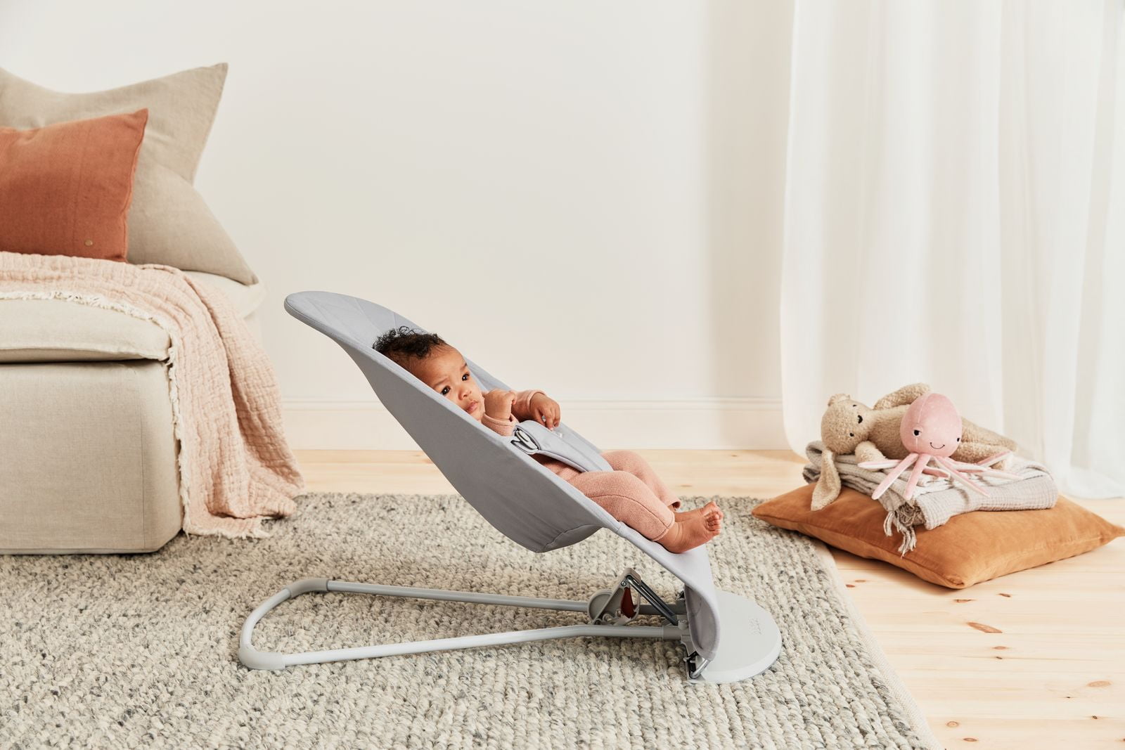 BabyBjorn Bouncer Bliss Baby Bouncer, Petal Quilt, Light Grey, 1 Piece