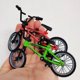 thumbnail image 5 of Bicicleta de dedo BMX, Mini bicicleta de dedo, modelo de marco BMX, juguetes de aleación, regalos para adultos y niños, modelo de estatua3452, 5 of 5