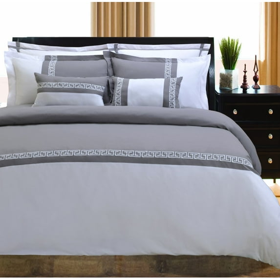 Emma Reversible Bed in a Bag Embroidered 7-Piece Duvet Cover Set White/Black / Full/Queen