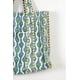 thumbnail image 2 of Bolso acolchado de algodón estampado a mano reversible con estampado floral verde, 2 of 8