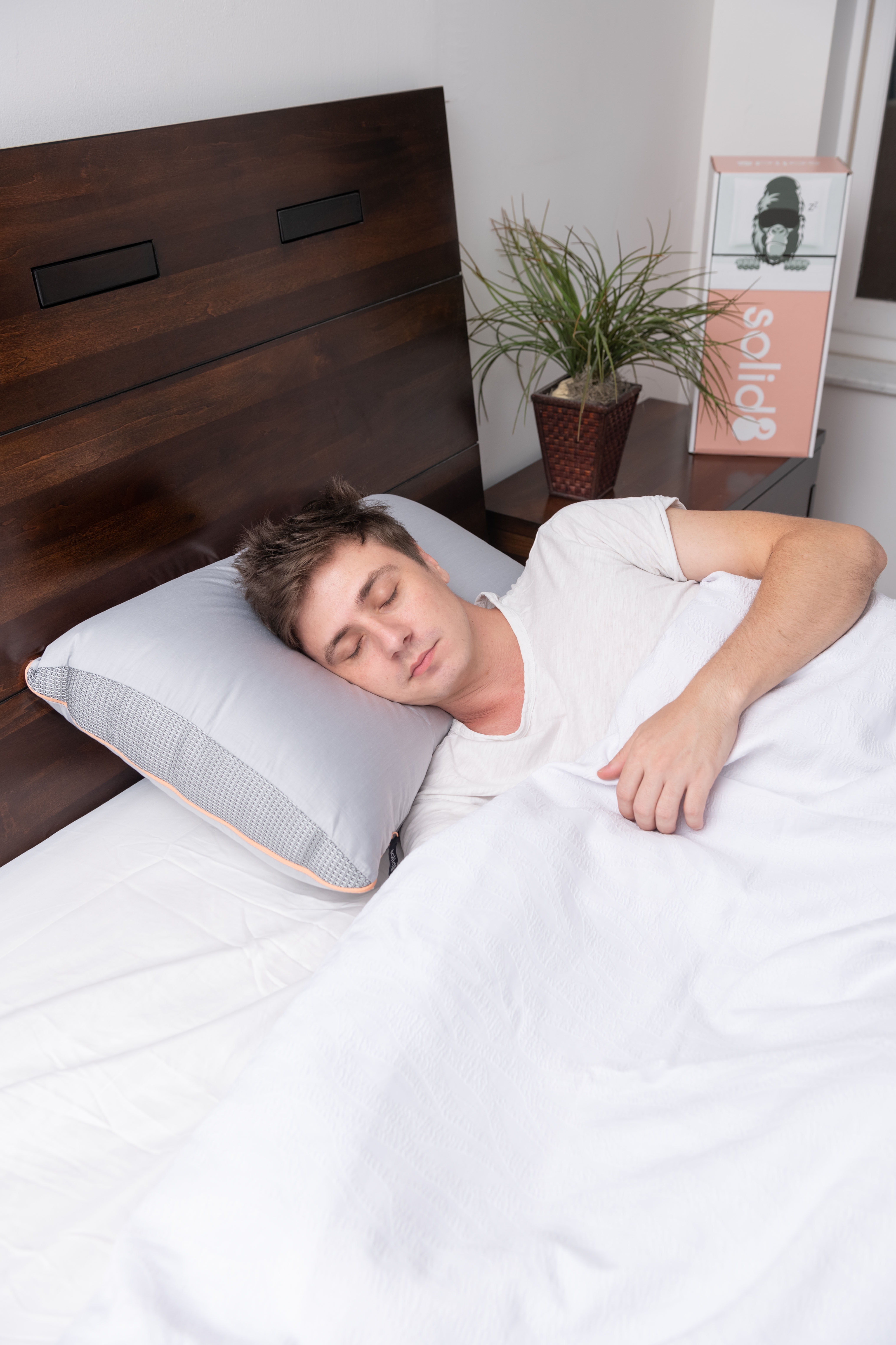 Solid 8 Graphene Extra Firm Down Alternative Pillow with Allergen