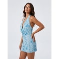 thumbnail image 4 of Vestido corto de mujer con escote halter y pedrería, ideal para el verano. Vestido floral sin mangas y con espalda descubierta., 4 of 9