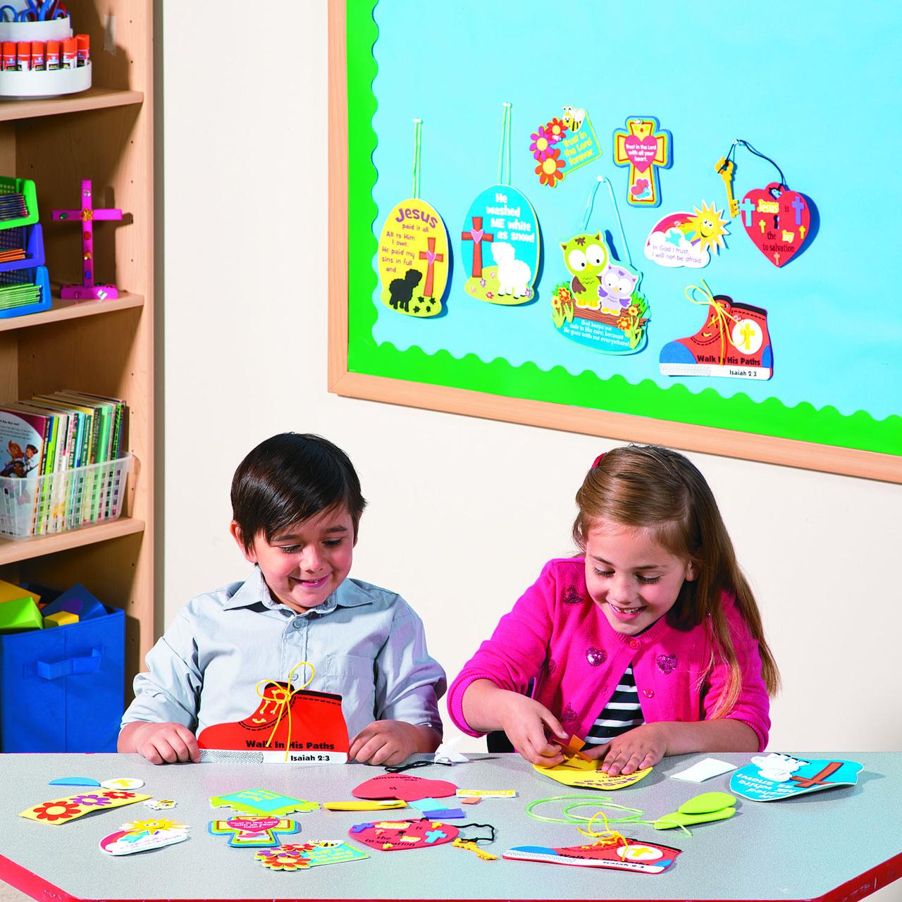 Fun Express Trust In The Lord Magnet Craft Kit – 12 DIY Religious Craft Magnets for Kids Includes Magnets & Supplies Perfect for Sunday School Church and Faith-Based Activities  12 Pieces