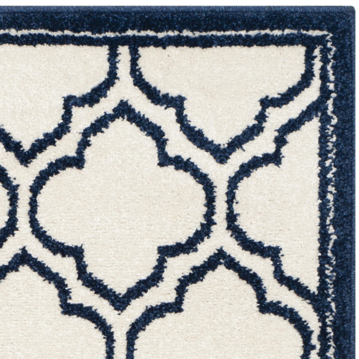 Safavieh Amherst Wilson Geometric Area Rug