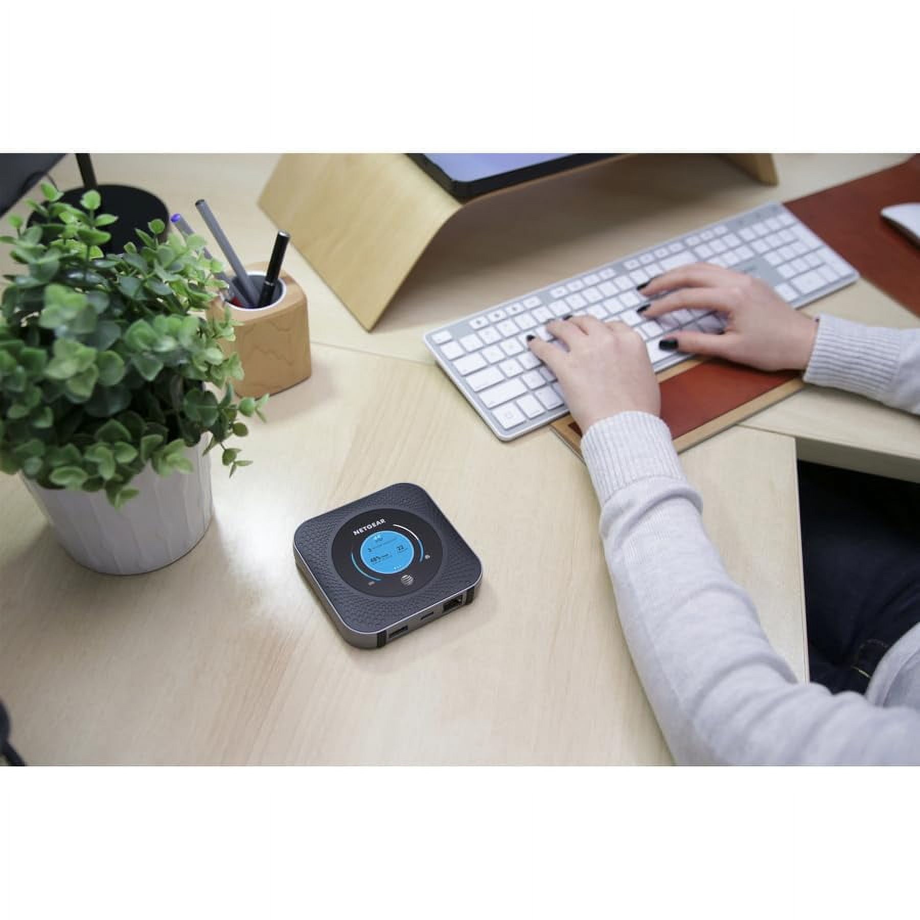 NETGEAR Nighthawk M1 4G LTE WiFi Mobile Hotspot (MR1100-100NAS)  Up to 1Gbps Speed, Works Best with AT&T and T-Mobile, Connects Up to 20 Devices, Secure Wireless Network Anywhere