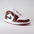 thumbnail image 4 of N I-K-E A i r-Jor-dan 1 Low SE 'Dark Pony' Red White HF3148-102 Men's Size 10.5 Shoes, 4 of 6