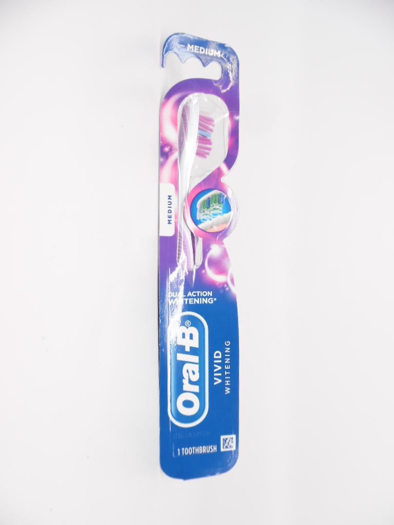 OralB Vivid Whitening Dual Action Standard Toothbrush Medium (Colors