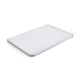 thumbnail image 1 of Tabla de cortar KitchenAid Classic de plástico, 30 cm x 45 cm, color blanco/gris, 1 of 9