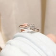 thumbnail image 3 of Anillo de plata de ley S925 con diamante de 1 quilate, anillo de diamantes para mujer, propuesta de boda, pareja, anillo de boda de moissanita, 3 of 5