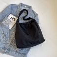 thumbnail image 3 of Bolso Hobo Mano para Mujer Con Múltiples Bolsillos Sólido Nailon, 3 of 9
