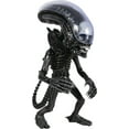 thumbnail image 1 of Mezco Série de Designers - Figurine [Collection] MDS Deluxe Alien, Objet de Collection, 1 of 2