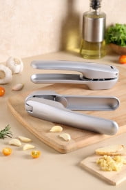Zyliss  Susi 4 Garlic Press