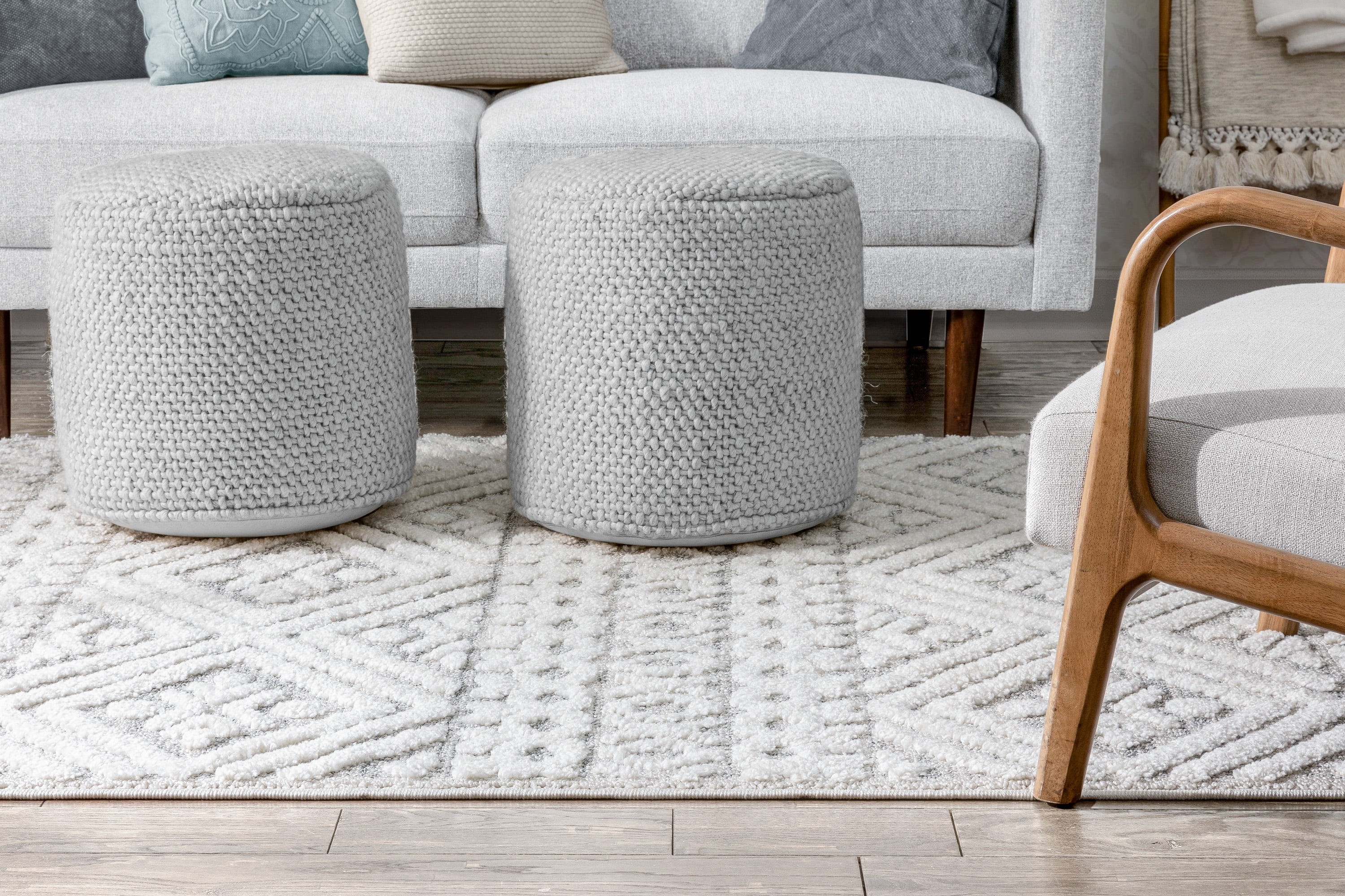 Well Woven Salem Eliana Tribal Geometric Chevron pattern Cream High-Low Textured 7'10" x 9'10" Area Rug
