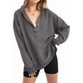thumbnail image 1 of Sudadera con Capucha de Larga Extragrande para Mujer, Cuello en V, Botones y Abertura Lateral, Estilo Informal. Gris XXL, 1 of 9
