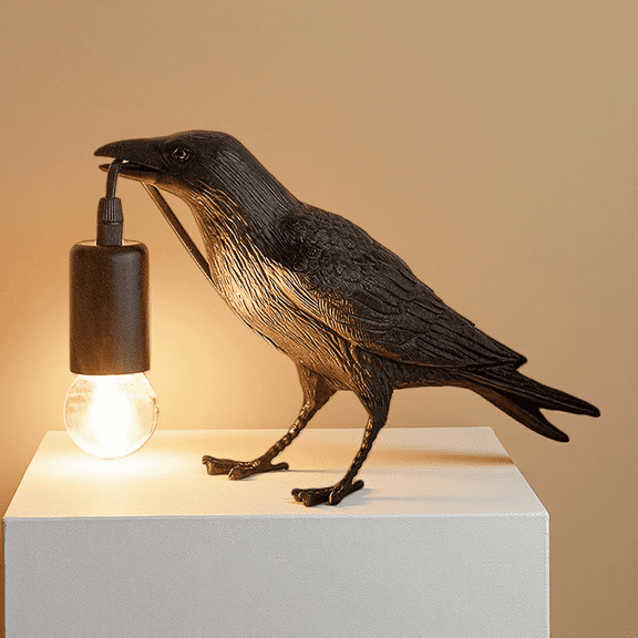 Crow Lamp Raven Light, Raven Table Lamps Crow Desk Lamp, Resin Bird Light Lamp with One LED Bulb, Unique Black Raven Crow Decor Table Lamps Light for Bedside Bedroom Living