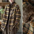 thumbnail image 2 of Camisas a cuadros gruesas y cálidas de felpa para mujer, blusa holgada estilo vintage con bolsillos Y2k, blusas casuales coreanas de manga larga para otoño e invierno, 2 of 4