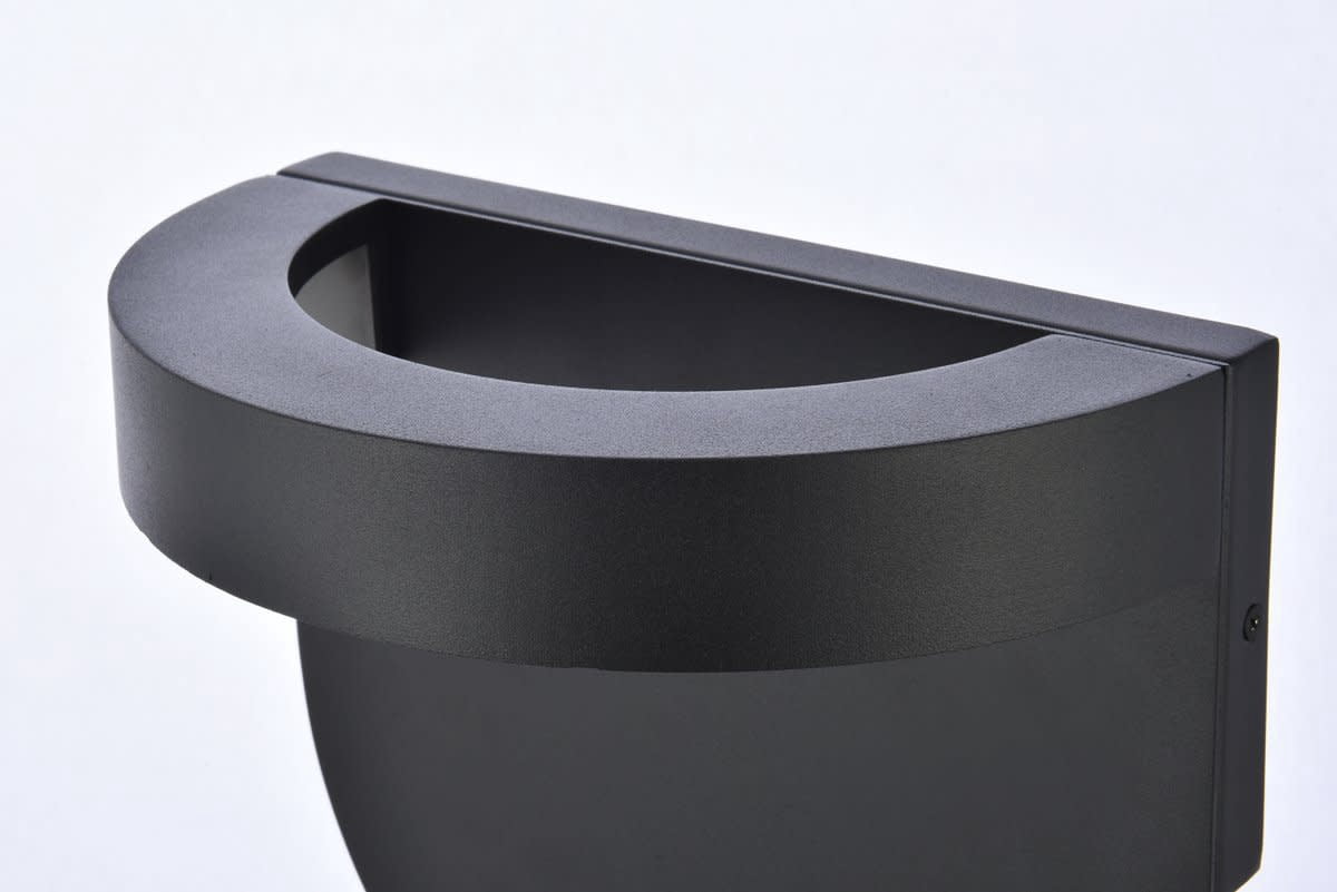 Raine Integrated LED wall sconce in silver