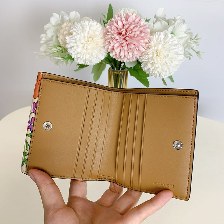 ★上質でお洒落な★COACH Eliza Small Wallet Coach Women's Eliza Small Smooth Leather Wallet with Floral
