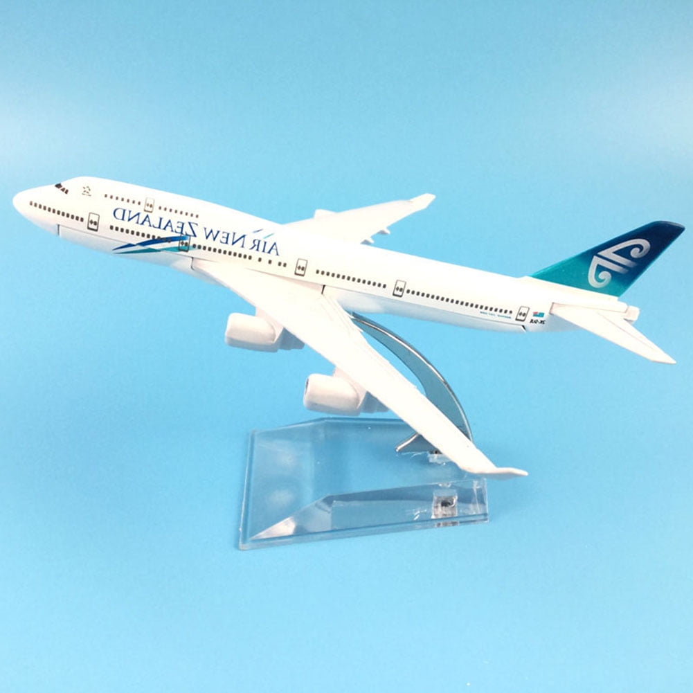 Diecast Airplane 1:400 Australia B747 Metal （16cm） Plane Model Office Decoration or Gift by LESES