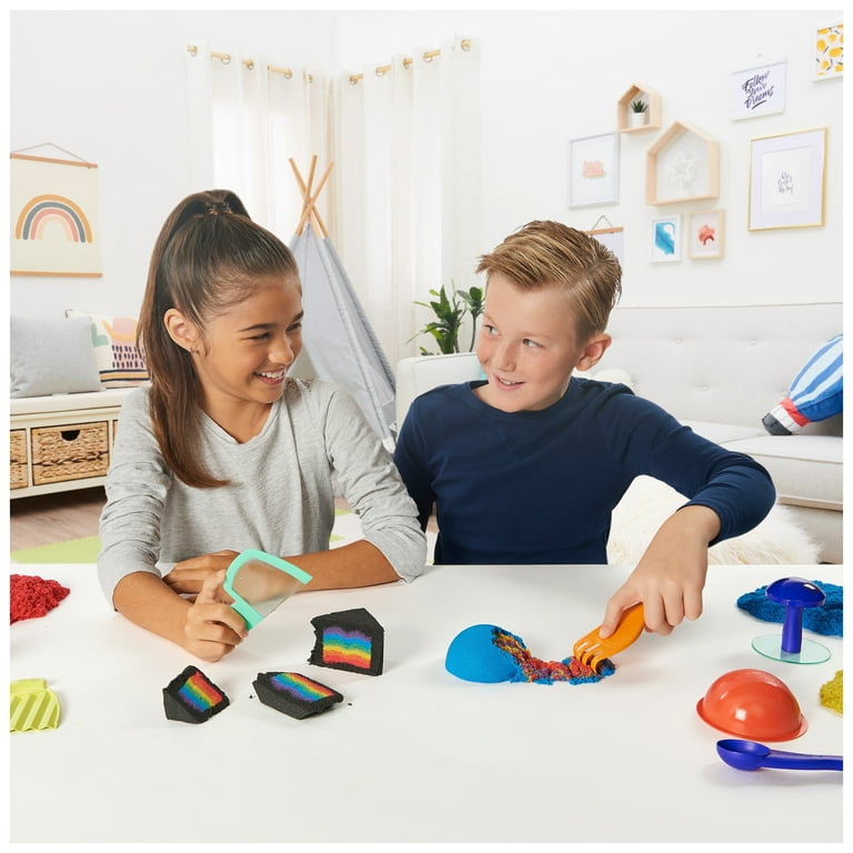 Kinetic Sand Colorful Mix & Slice Sandisfactory Set with 2lbs of
