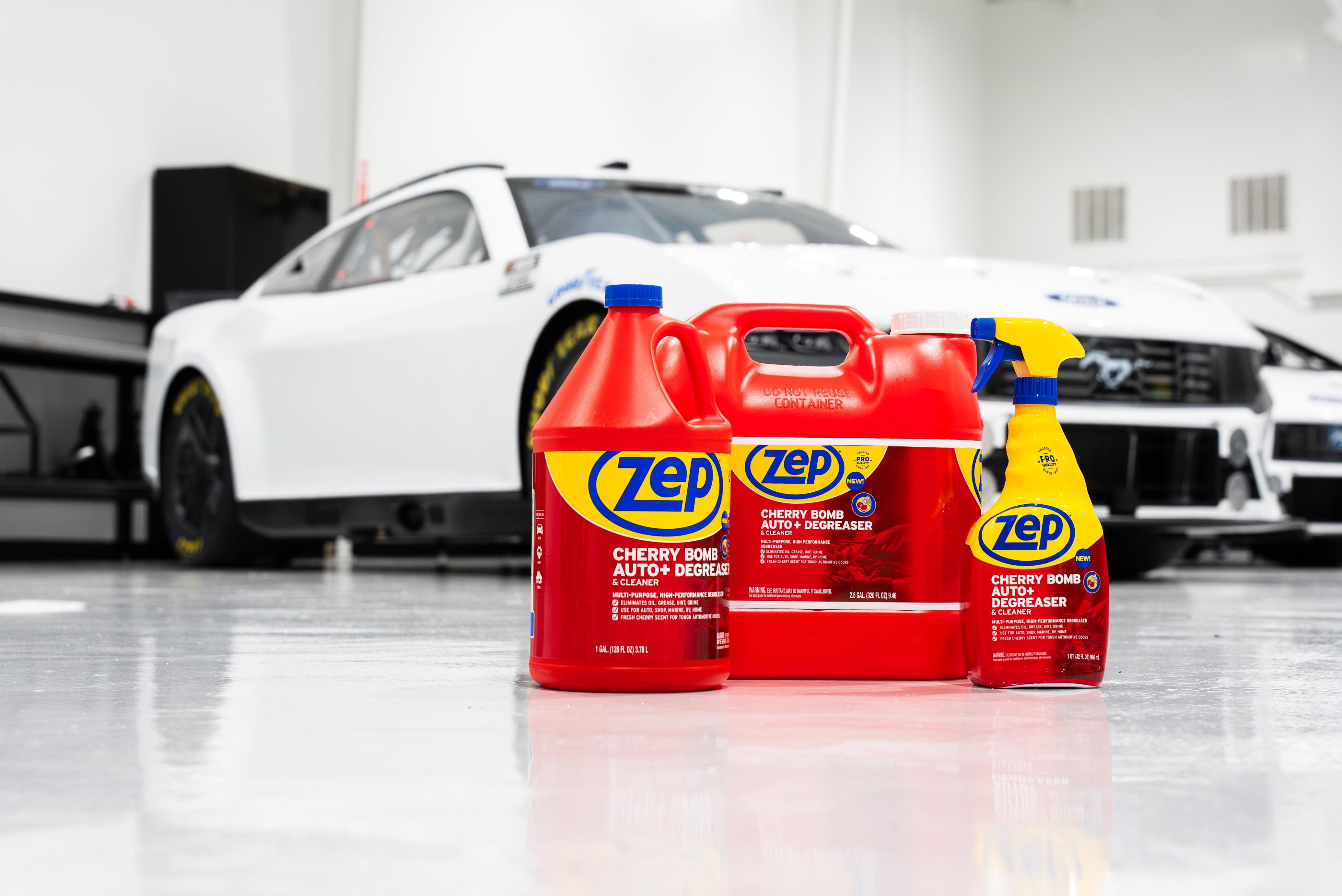 Zep Cherry Bomb Automotive Degreaser, 2.5 Gallons, for Auto/RV/Boat, Garage and Home