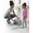 thumbnail image 2 of Taburete Skip Hop para niños pequeños, doble, con base antideslizante, 2 of 3