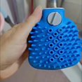 thumbnail image 5 of Ducha Portátil para Mascotas: Boquilla de Masaje de Silicona para Perros y Gatos, Kit de Baño con Presión de Agua Ajustable y Manguera., 5 of 5
