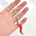 thumbnail image 4 of Llavero creativo de metal con colgante de pimiento rojo, llavero de aleación, mini pimiento rojo, regalo de joyería, 4 of 6