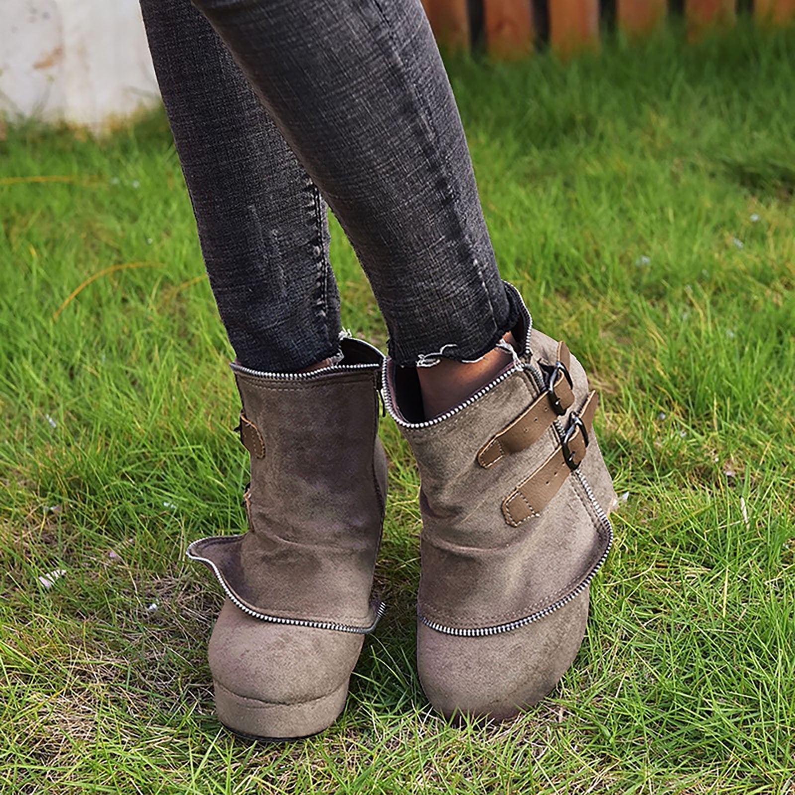 Chenyee Ankle Boots for Women Vintage Buckle Strap Suede Platform