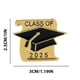 thumbnail image 3 of Broche pin de graduación 2025 | Insignia metálica de birrete | Acabado con pintura horneada | Recuerdo de graduación para estudiantes | Accesorio para toga, sombrero, bolso | 1 pieza, 3 of 6