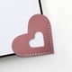 thumbnail image 3 of Marcapáginas de cuero con forma de corazón hecho a mano | Marcapáginas de lectura personalizado con funda de terciopelo | Regalo para amantes de la lectura, lectores y estudiantes, 3 of 5