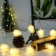 thumbnail image 5 of Fiudx Luces Solares de Piña, 8 Modos de Parpadeo, Decoración de Jardín Exterior, Energía Solar Recargable, Ambiente Festivo, Uso Versátil En Interiores y Exteriores, 12 M de Longitud, 5 of 7