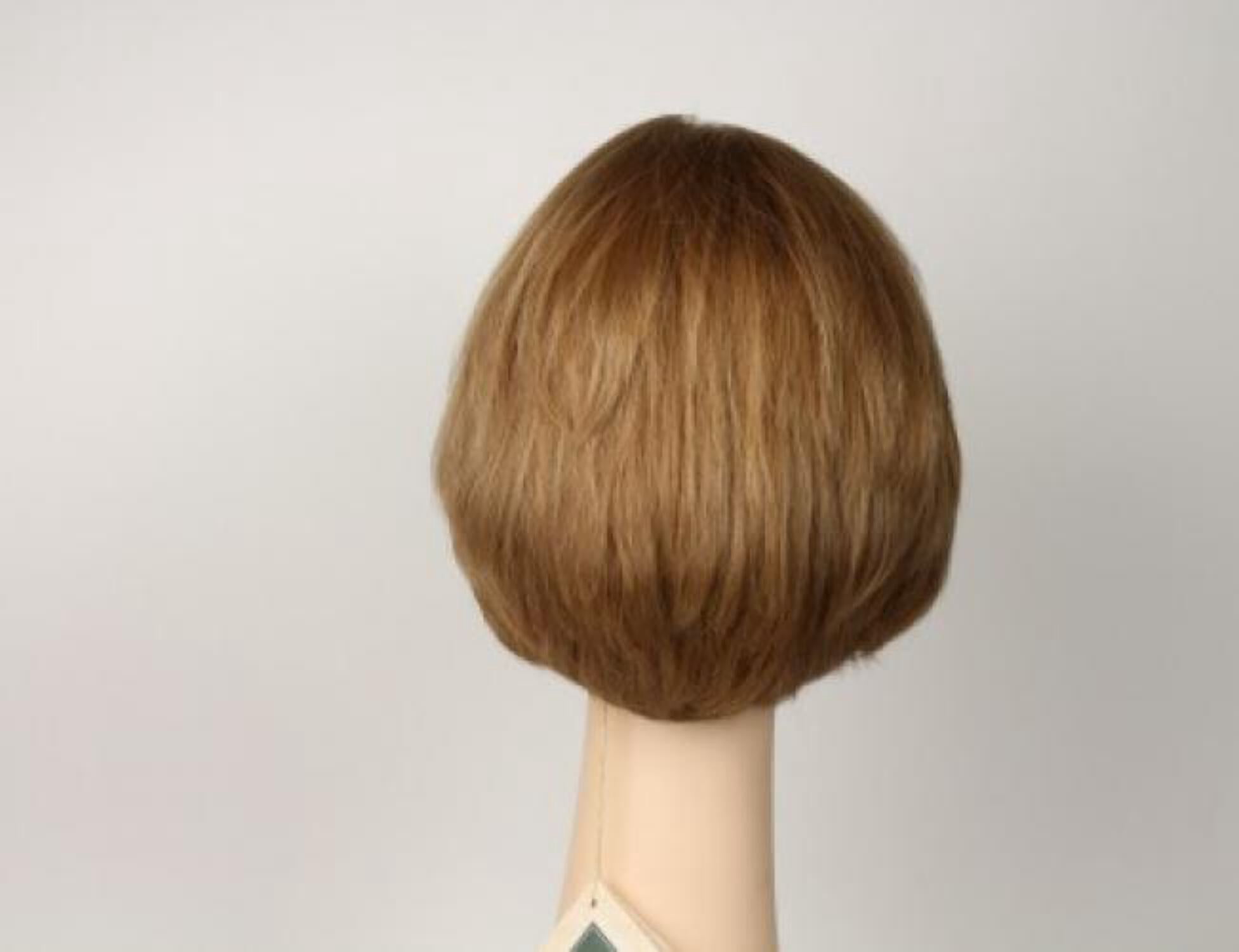 European Human Hair Freeda Wig Medium-Light Blonde Dorothy With Red Tones Size Small