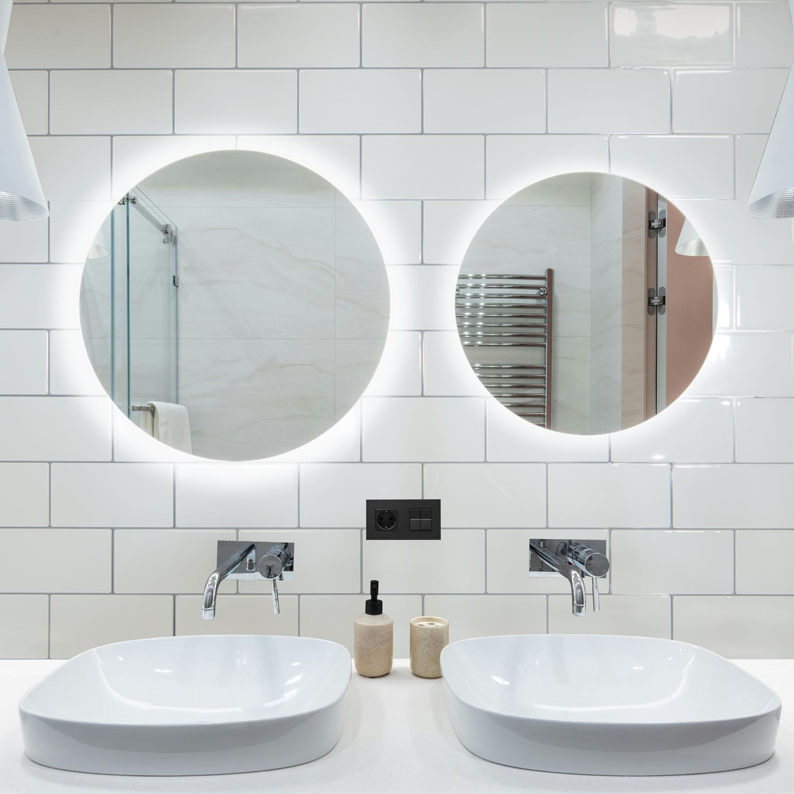10PCS 10.6''x12.6'' Peel and Stick Backsplash in White,Heavy-Duty Self-adhesive Subway Tile for Kitchen Bathroom