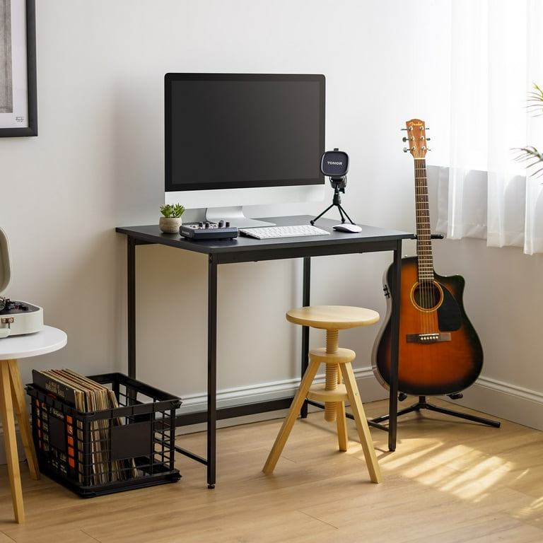 Basic cheap computer table