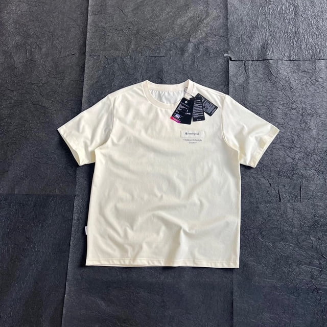 Versión superior Snow Snow Peak Primavera y verano Nueva camiseta de ciclismo transpirable de secado rápido de manga corta fina con estampado frescoBlanco cremoso