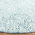 thumbnail image 3 of SAFAVIEH Abstract Trent Geometric Area Rug, Blue/Ivory, 6' x 6' Round, 3 of 11