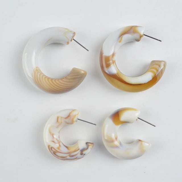 Estilo Tridimensional Tipo C Pendientes Distintivos Pendientes Acrílicos Color Caramelo para Mujer Pendientes Elegantes Pendientes Elegantes