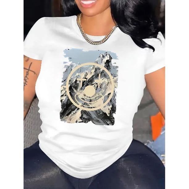 Camiseta blanca de moda para mujer con un diseño creativo y alegre de montaña nevada. Cuello redondo informal de manga corta, mezcla de algodón ligera, perfecta para la comodidad del verano. Top depor